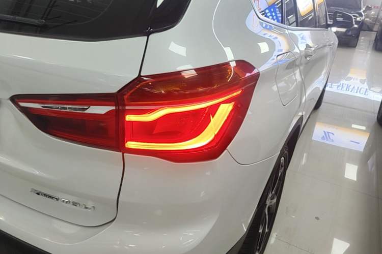 Used BMW X1 2019 xDrive20Li Luxury Model Right Rear Taillight