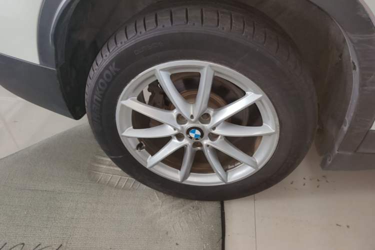 Used BMW X1 2019 sDrive18Li Fashion Model Right Rear Wheel Hub