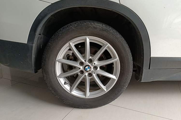 Used BMW X1 2019 sDrive18Li Fashion Model Right Rear Wheel Hub