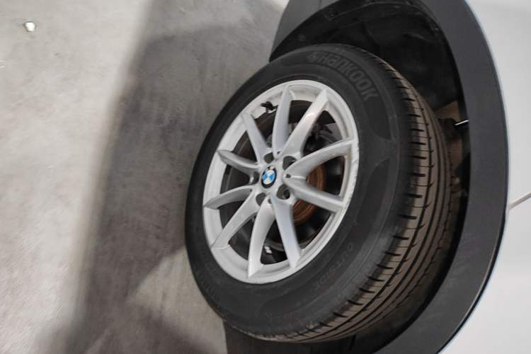 Used BMW X1 2019 sDrive18Li Fashion Model Right Rear Wheel Hub