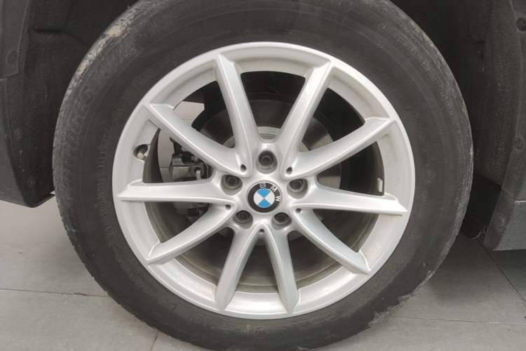 Used BMW X1 2019 sDrive18Li Fashion Model Right Rear Wheel Hub