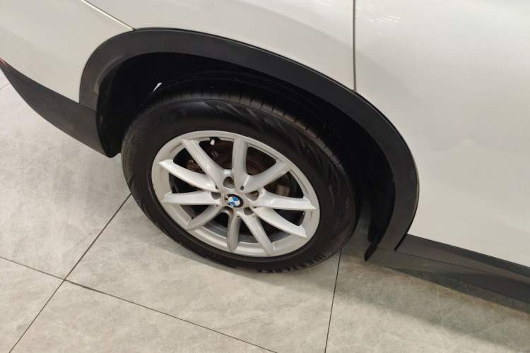 Used BMW X1 2019 sDrive18Li Fashion Model Right Rear Wheel Hub