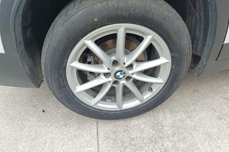 Used BMW X1 2019 sDrive18Li Fashion Model Right Rear Wheel Hub