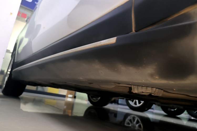 Used BMW X1 2019 sDrive20Li Leading Model Right Side Sill