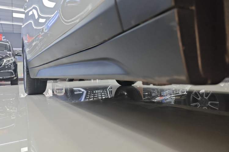 Used BMW X1 2019 sDrive20Li Leading Model Right Side Sill