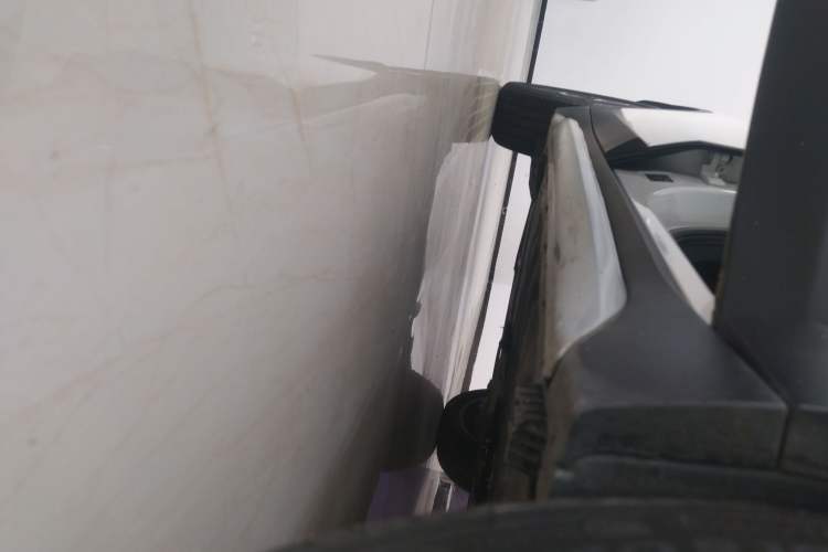 Used BMW X1 2019 sDrive18Li Premium Edition Right Side Sill