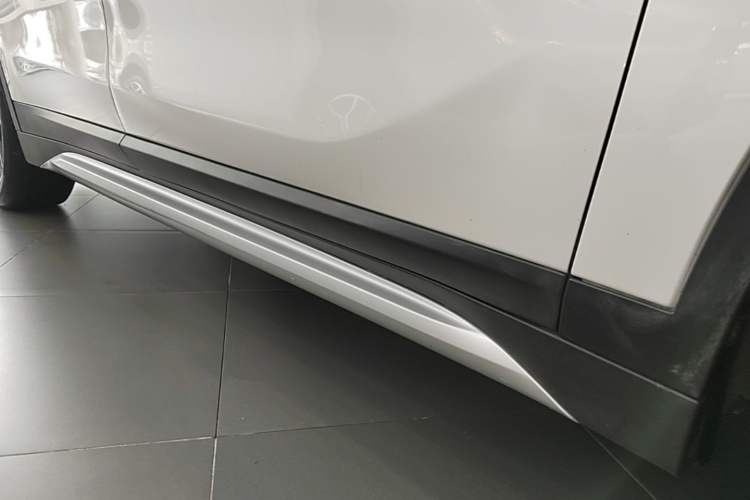 Used BMW X1 2019 xDrive20Li Luxury Model Right Side Sill