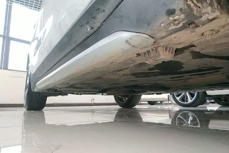 Used BMW X1 2019 sDrive18Li Premium Edition Right Side Sill