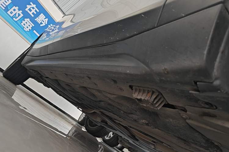 Used BMW X1 2019 sDrive20Li Leading Model Right Side Sill
