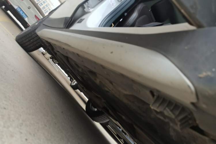 Used BMW X1 2019 sDrive18Li Premium Edition Right Side Sill
