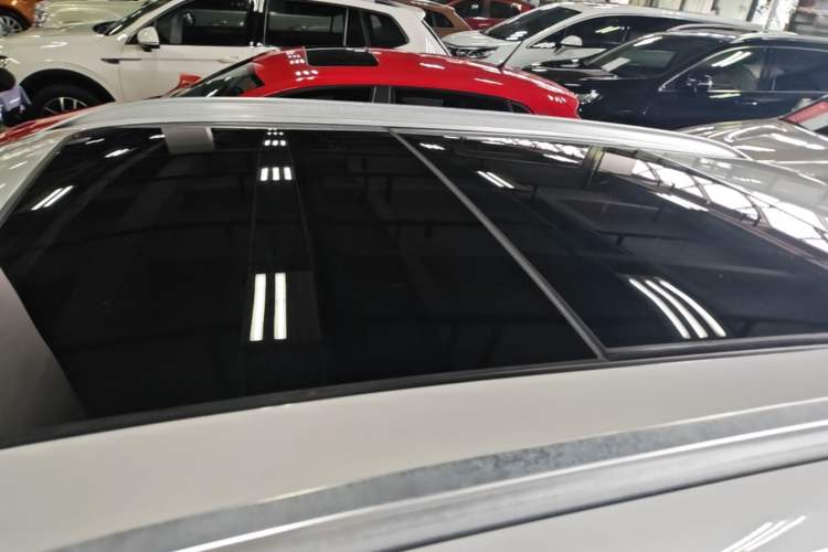 Used BMW X1 2019 sDrive18Li Premium Edition Roof