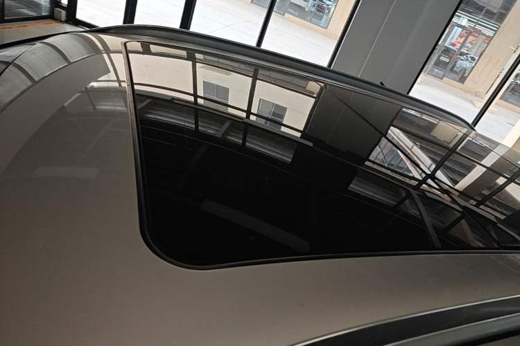 Used BMW X1 2019 sDrive18Li Premium Edition Roof
