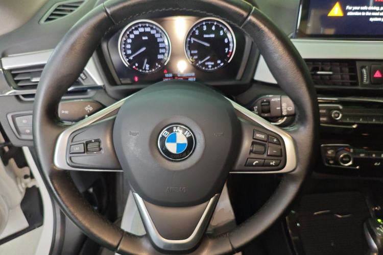 Used BMW X1 2019 sDrive20Li Leading Model Steering Wheel