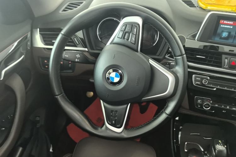 Used BMW X1 2019 sDrive18Li Premium Edition Steering Wheel