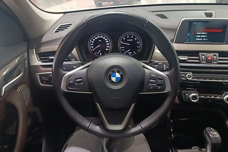 Used BMW X1 2019 sDrive18Li Premium Edition Steering Wheel