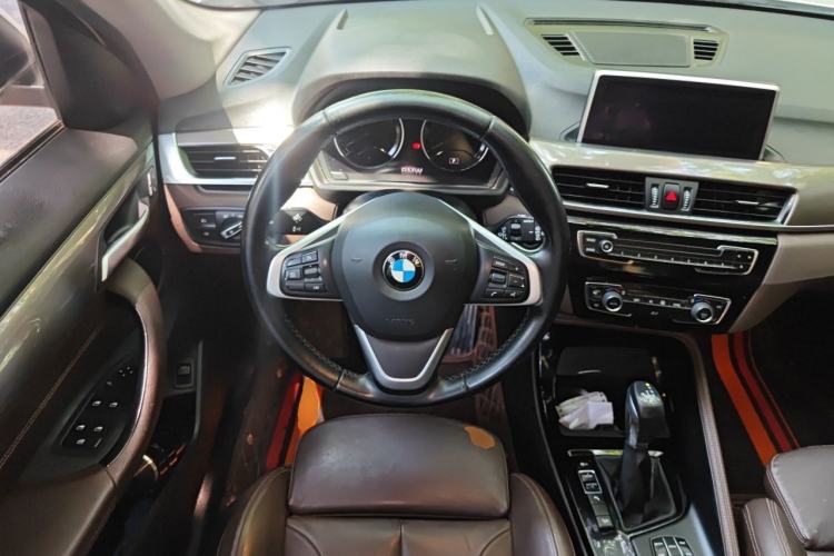 Used BMW X1 2019 xDrive20Li Luxury Model Steering Wheel