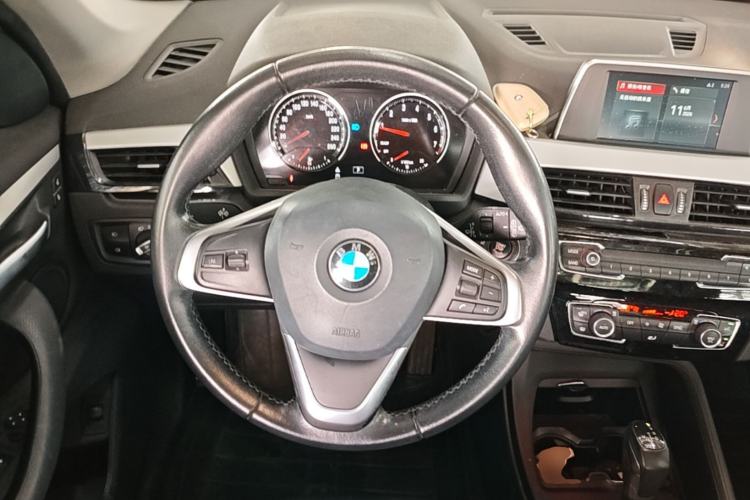 Used BMW X1 2019 sDrive20Li Leading Model Steering Wheel