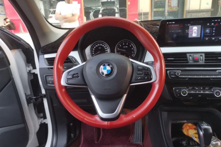 Used BMW X1 2019 sDrive20Li Leading Model Steering Wheel