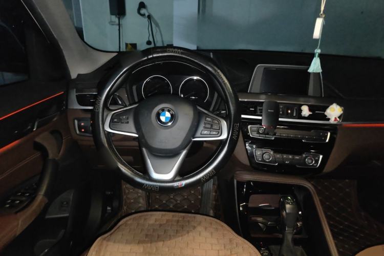 Used BMW X1 2019 sDrive18Li Premium Edition Steering Wheel