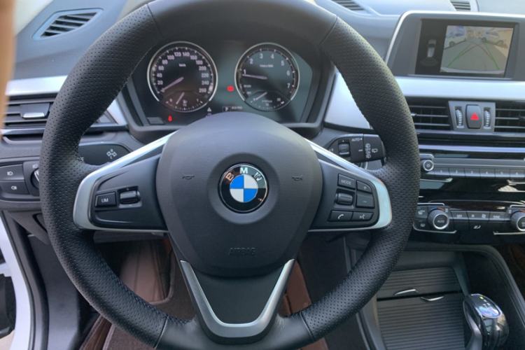 Used BMW X1 2019 sDrive20Li Leading Model Steering Wheel
