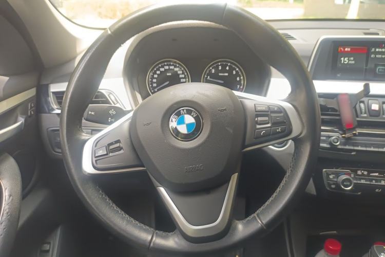 Used BMW X1 2019 sDrive20Li Leading Model Steering Wheel