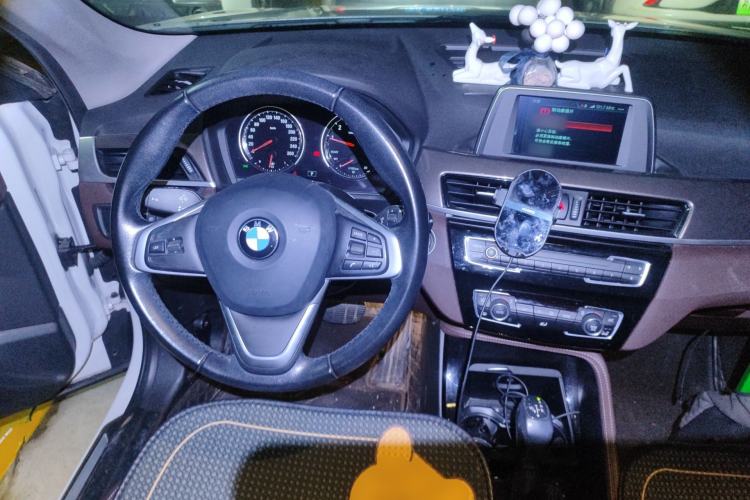 Used BMW X1 2019 sDrive18Li Premium Edition Steering Wheel