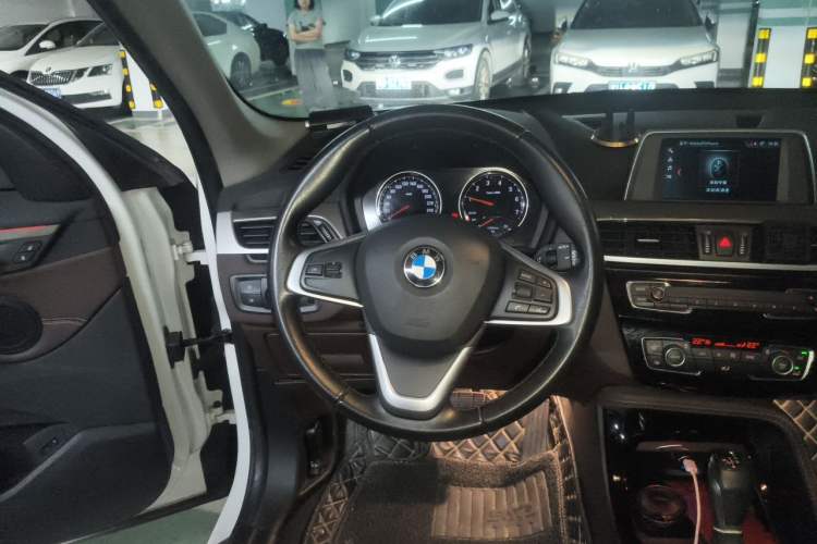 Used BMW X1 2019 sDrive18Li Premium Edition Steering Wheel