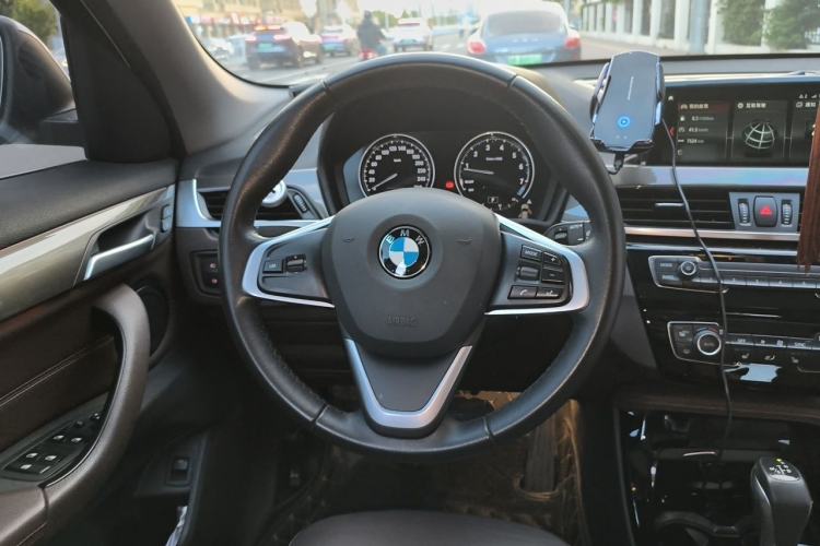 Used BMW X1 2019 xDrive20Li Luxury Model Steering Wheel