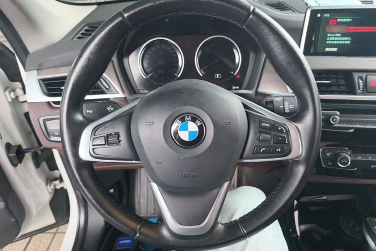 Used BMW X1 2019 sDrive20Li Leading Model Steering Wheel