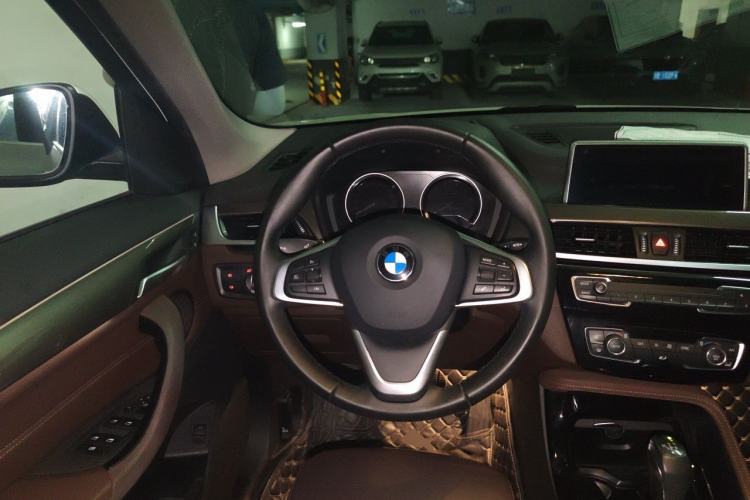 Used BMW X1 2019 xDrive20Li Luxury Model Steering Wheel
