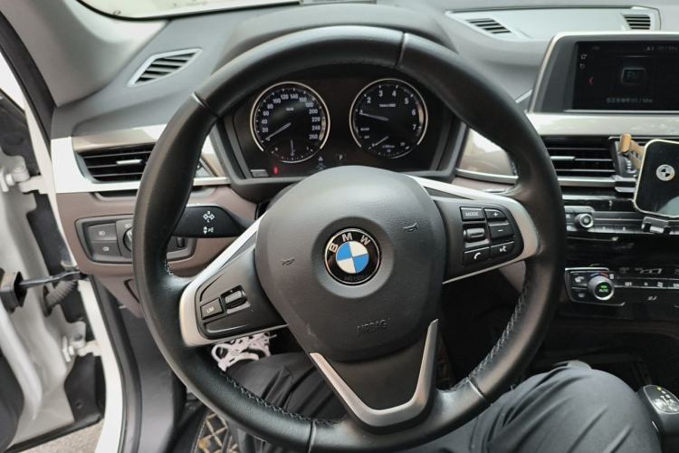 Used BMW X1 2019 sDrive18Li Premium Edition Steering Wheel