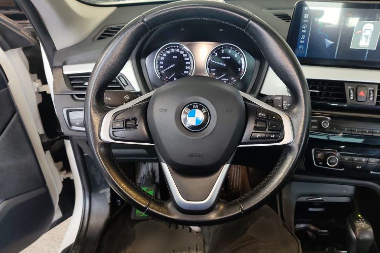 Used BMW X1 2019 sDrive20Li Leading Model Steering Wheel