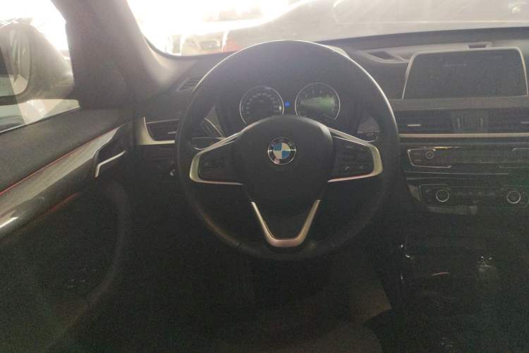 Used BMW X1 2019 sDrive18Li Premium Edition Steering Wheel