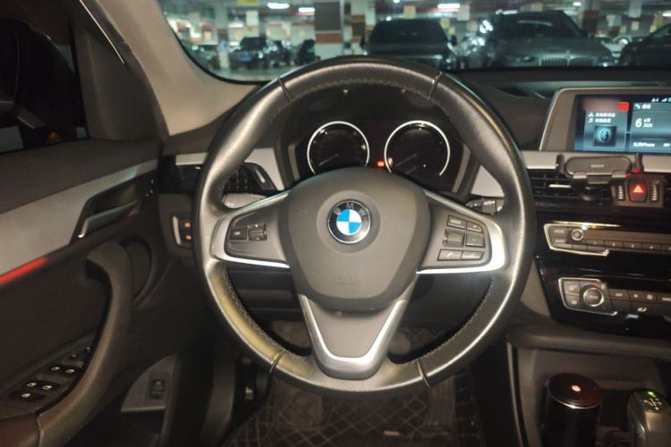 Used BMW X1 2019 sDrive20Li Leading Model Steering Wheel