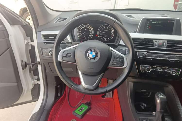 Used BMW X1 2019 sDrive18Li Fashion Model Steering Wheel