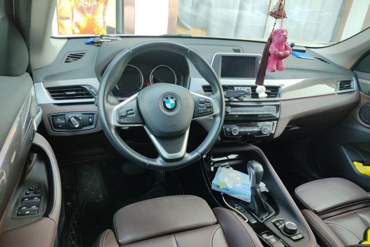 Used BMW X1 2019 sDrive18Li Premium Edition Steering Wheel