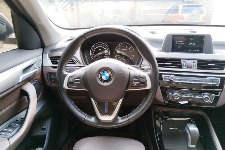 Used BMW X1 2019 sDrive18Li Premium Edition Steering Wheel