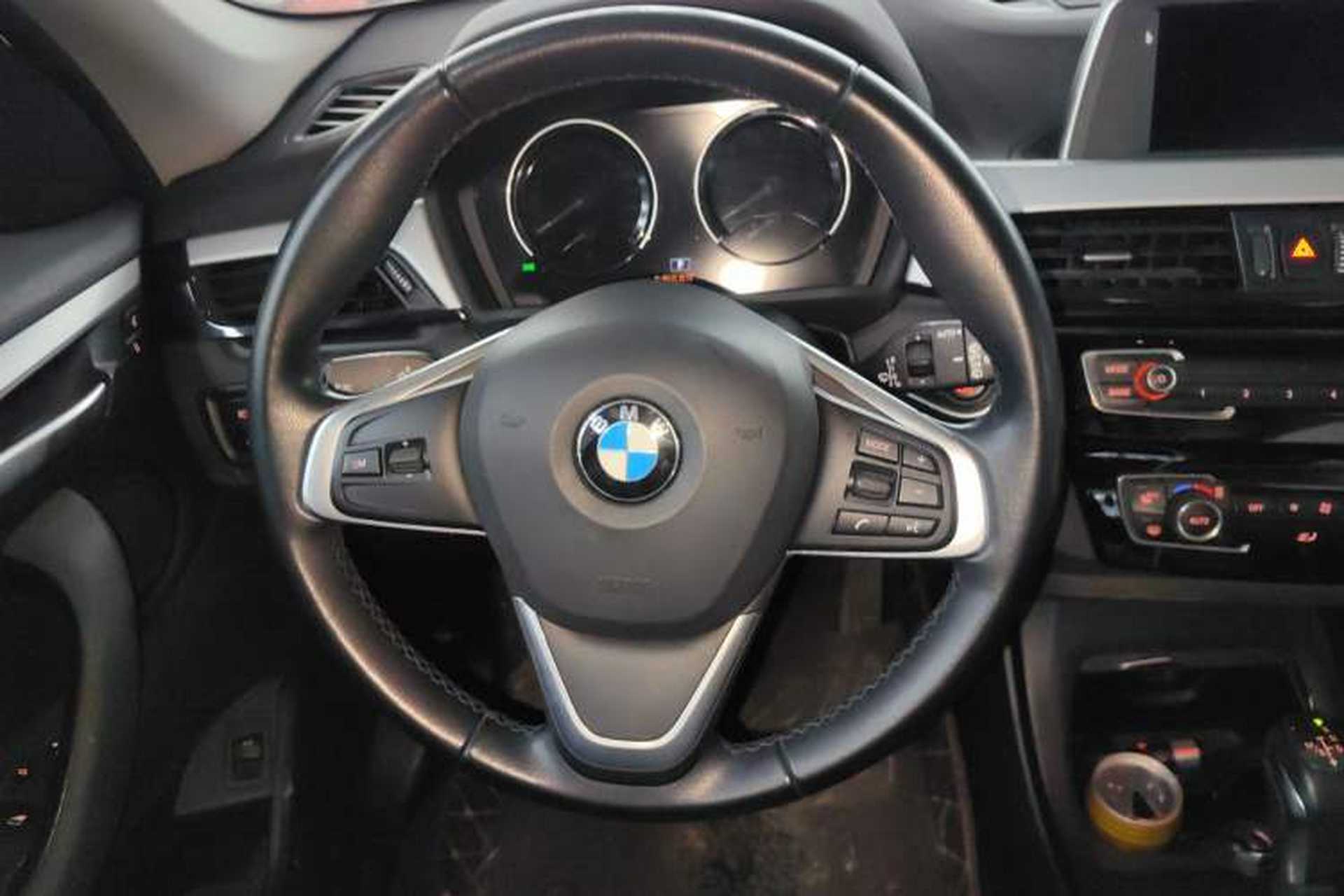 Used BMW X1 2019 sDrive18Li Fashion Model Steering Wheel