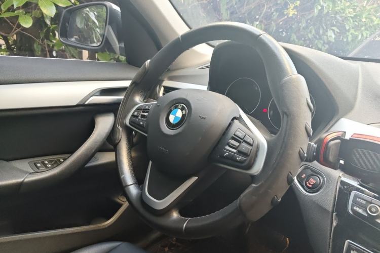 Used BMW X1 2019 sDrive20Li Leading Model Steering Wheel
