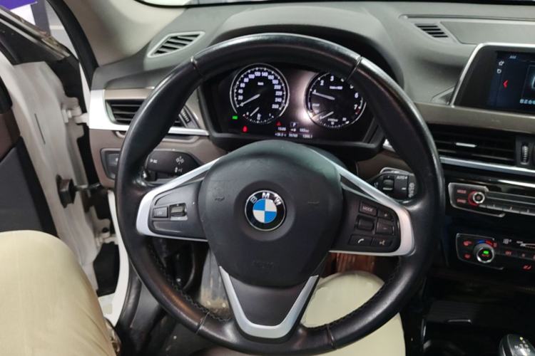 Used BMW X1 2019 sDrive18Li Premium Edition Steering Wheel