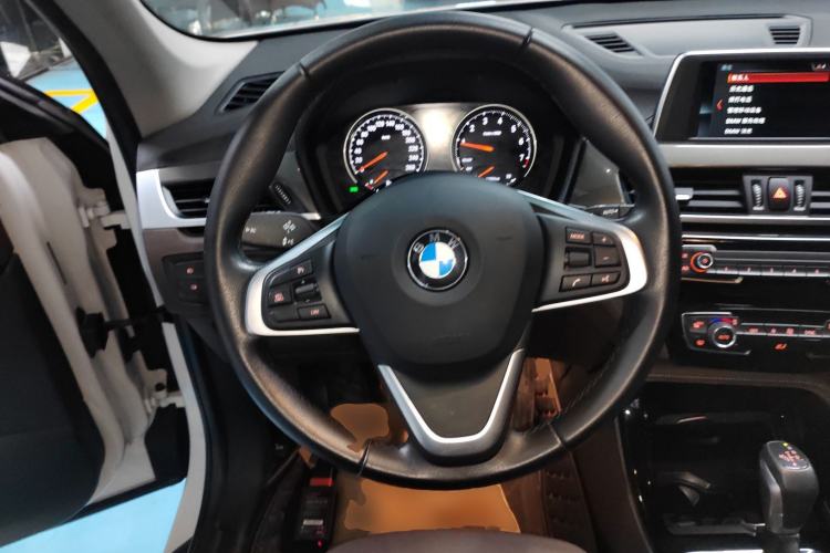 Used BMW X1 2019 sDrive18Li Premium Edition Steering Wheel
