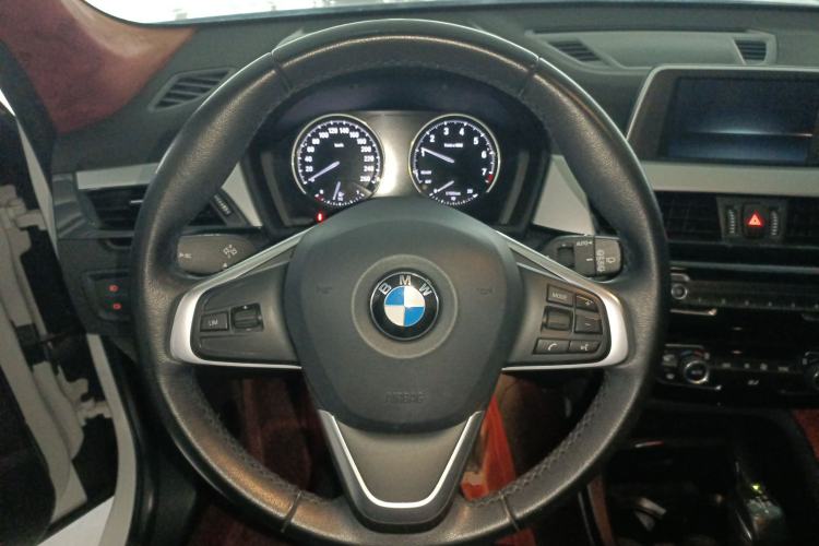Used BMW X1 2019 sDrive20Li Leading Model Steering Wheel