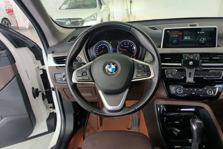 Used BMW X1 2019 xDrive20Li Luxury Model Steering Wheel