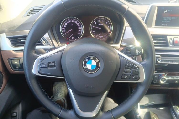 Used BMW X1 2019 sDrive18Li Premium Edition Steering Wheel