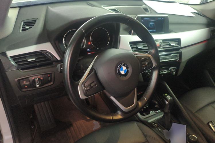 Used BMW X1 2019 sDrive20Li Leading Model Steering Wheel
