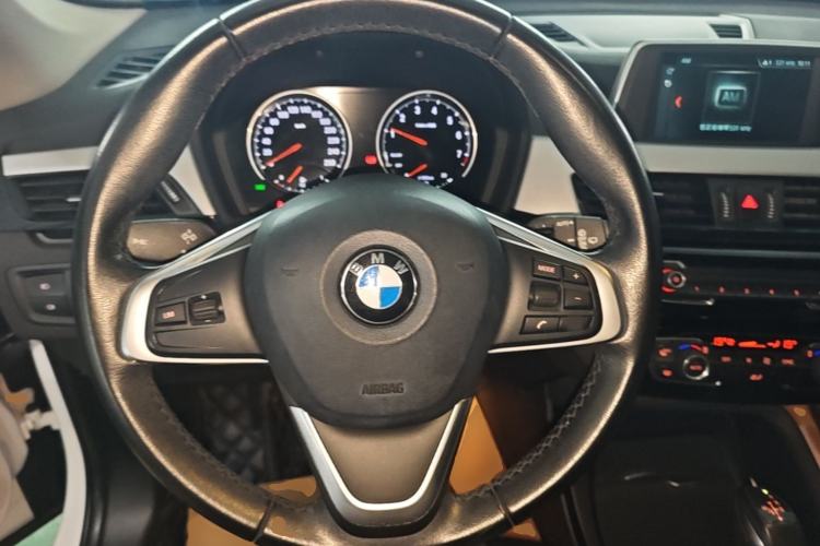 Used BMW X1 2019 sDrive20Li Leading Model Steering Wheel