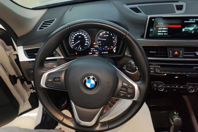 Used BMW X1 2019 xDrive20Li Luxury Model Steering Wheel