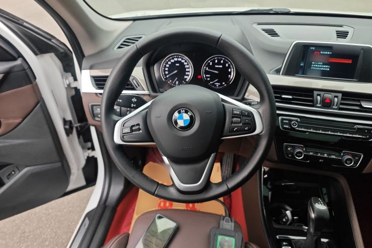 Used BMW X1 2019 sDrive18Li Premium Edition Steering Wheel