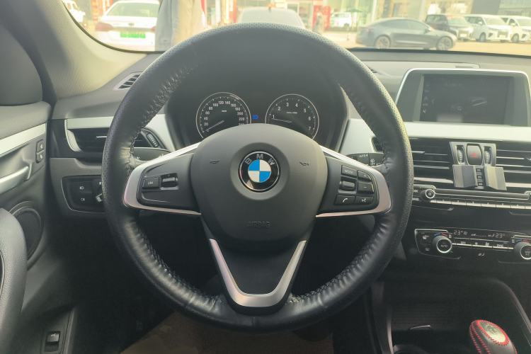 Used BMW X1 2019 sDrive20Li Leading Model Steering Wheel