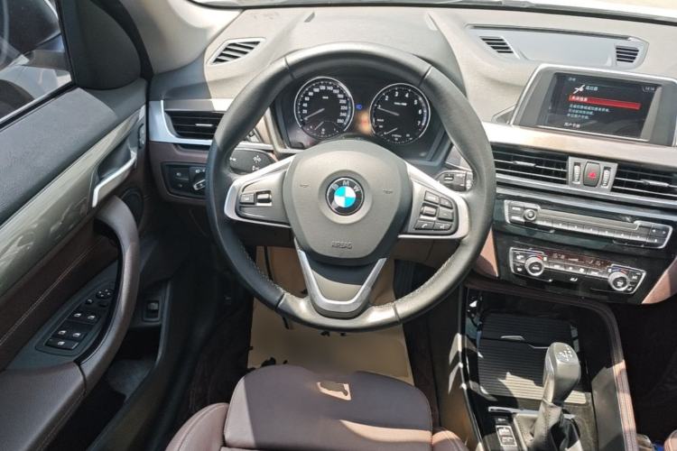 Used BMW X1 2019 sDrive18Li Premium Edition Steering Wheel